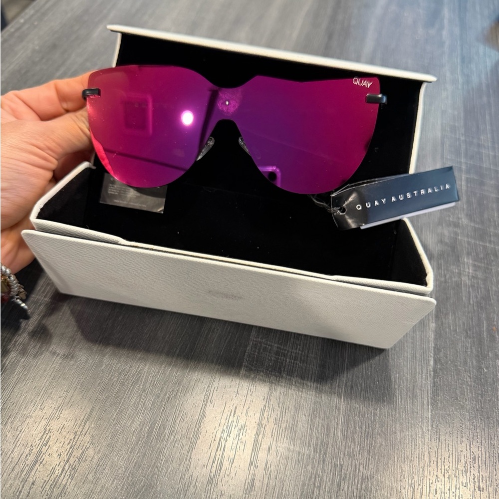 Quay Women's Daydream Shield PINK MIRROR Sunglasses OVERSIZED GLAM With Case